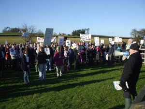 EDA Chair addresses the crowd 11.01.14